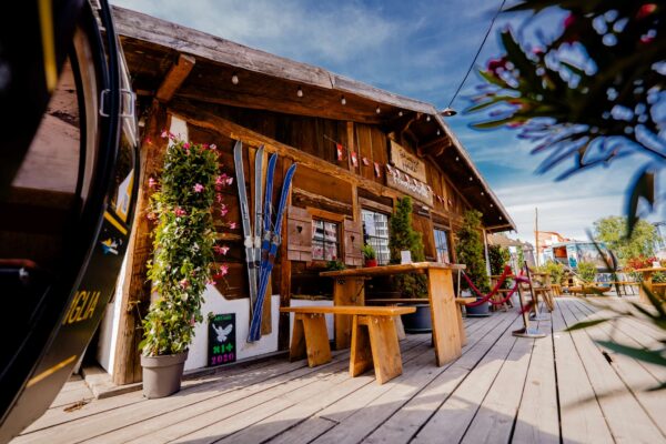 fondue-huette-berlin-biergarten-eventlocation